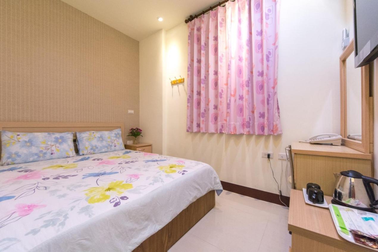 Xin Jing Zhan Homestay Hualian Zewnętrze zdjęcie